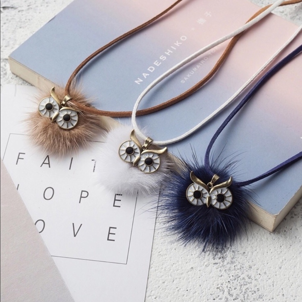 ✨New Item-Owl Pom Pom Necklace - Picture 1 of 3